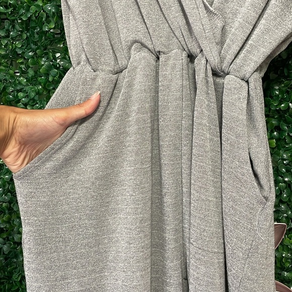 Zara Zipper-Up Jumpsuit - Heather Grey - Sleeveless - Front Pockets Size S-M - Picture 4 of 8